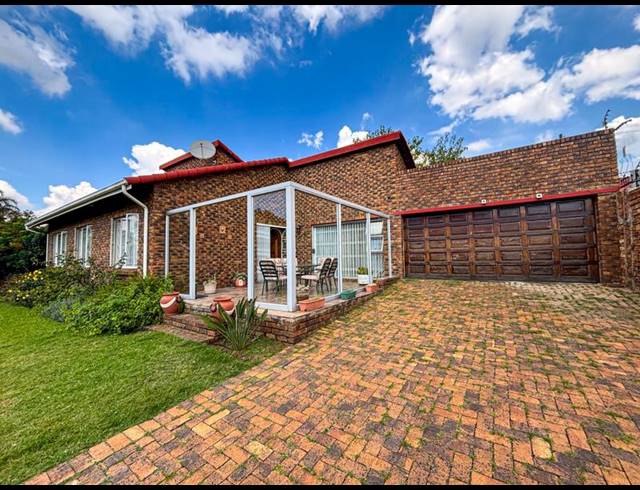 3 BEDROOM HOUSE FOR SALE IN ELANDSPARK